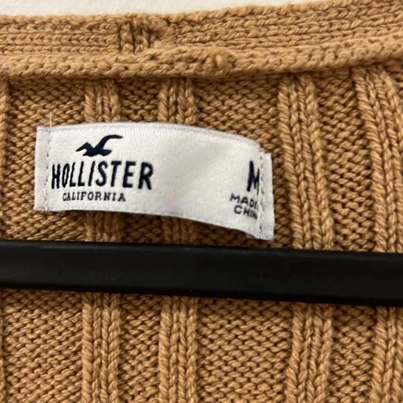 NEW Hollister Cardigan - Picture 2 of 4